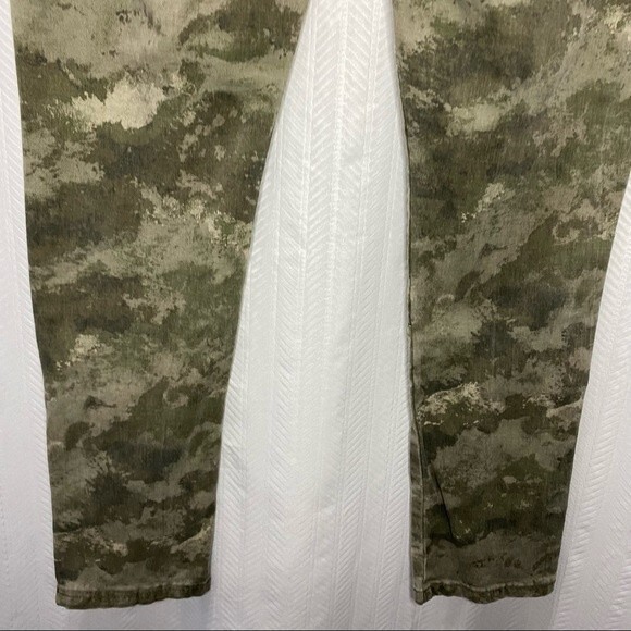 Urban Outfitters BDG Green Camo Moto Zipper Ankle Pants Size 28 - Picture 6 of 9